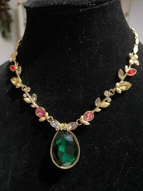 Gold-Tone Floral Necklace with Emerald Green Teardrop and Multicolor Accents
